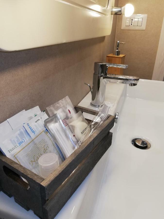 Dimora San Ferdinando 2 Apartman Bari Kültér fotó
