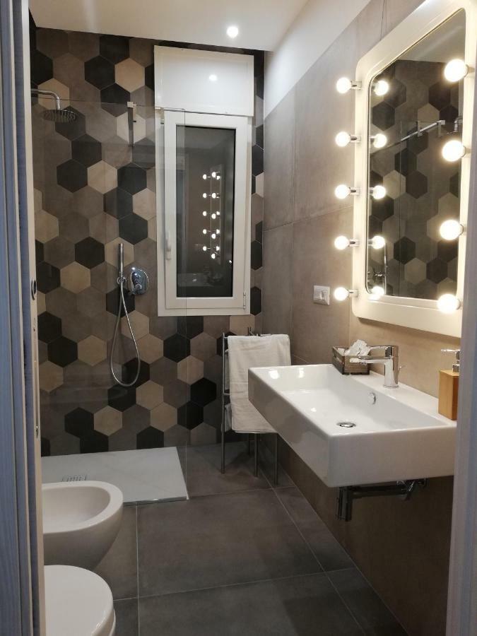 Dimora San Ferdinando 2 Apartman Bari Kültér fotó