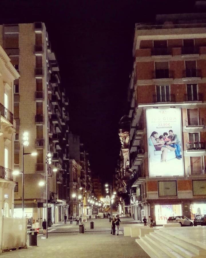 Dimora San Ferdinando 2 Apartman Bari Kültér fotó