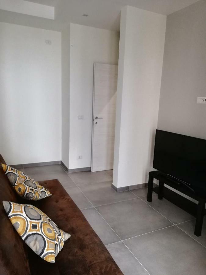 Dimora San Ferdinando 2 Apartman Bari Kültér fotó